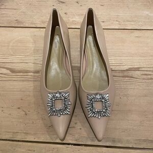 Aida jewel nude buckle flat in size 42 New without box